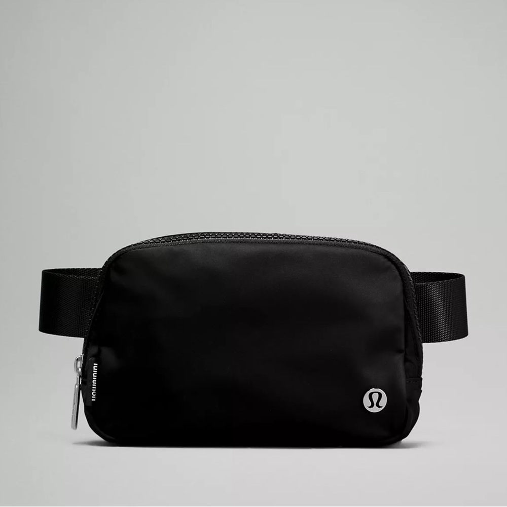 NWT Lululemon Athletica Everywhere Belt Bag 1L black